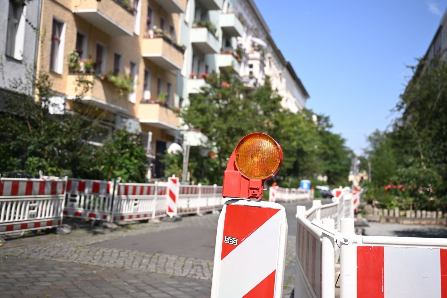 Parkplätze für Autos werden im Kreuzberger Graefekiez zu Grünflächen und Fahrradparkplätzen umgewandelt.