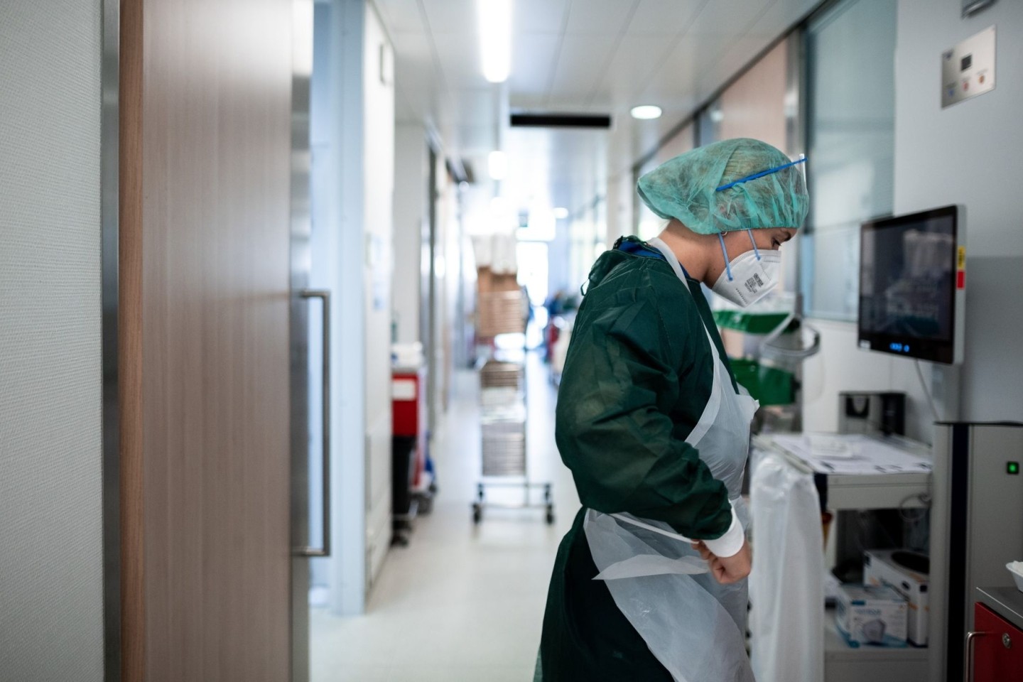 Der Personalmangel in deutschen Krankenhäusern könnte im Herbst bei steigenden Coronazahlen zum Problem werden.