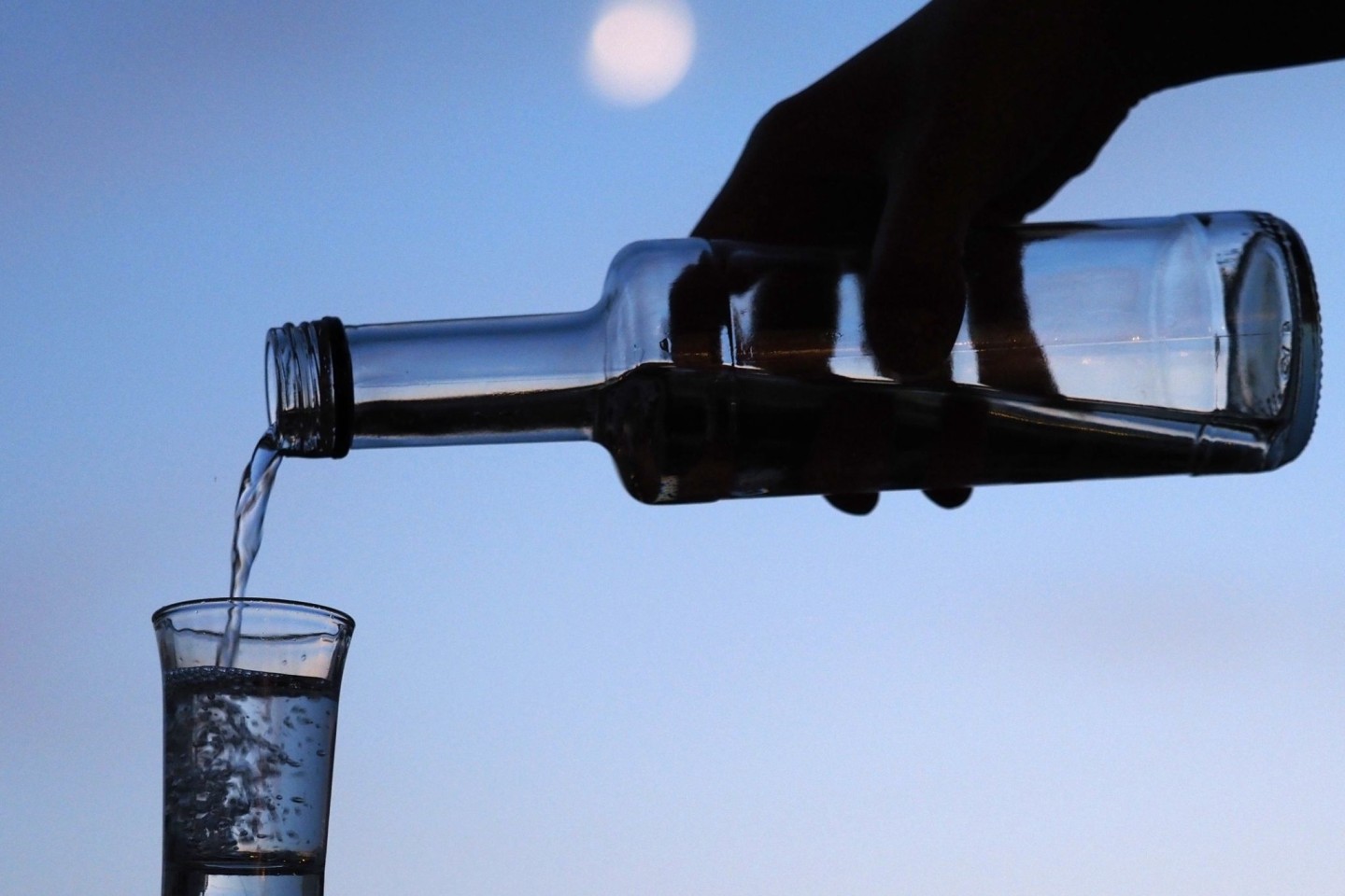 Alkohol unerlaubt auf der Klassenfahrt trinken? Keine gute Idee.